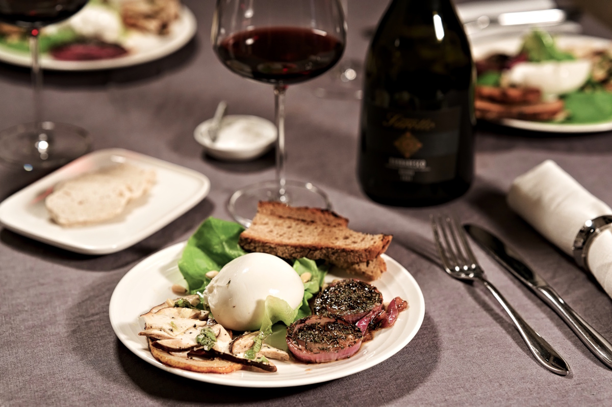 Burrata con Porcini e Pere